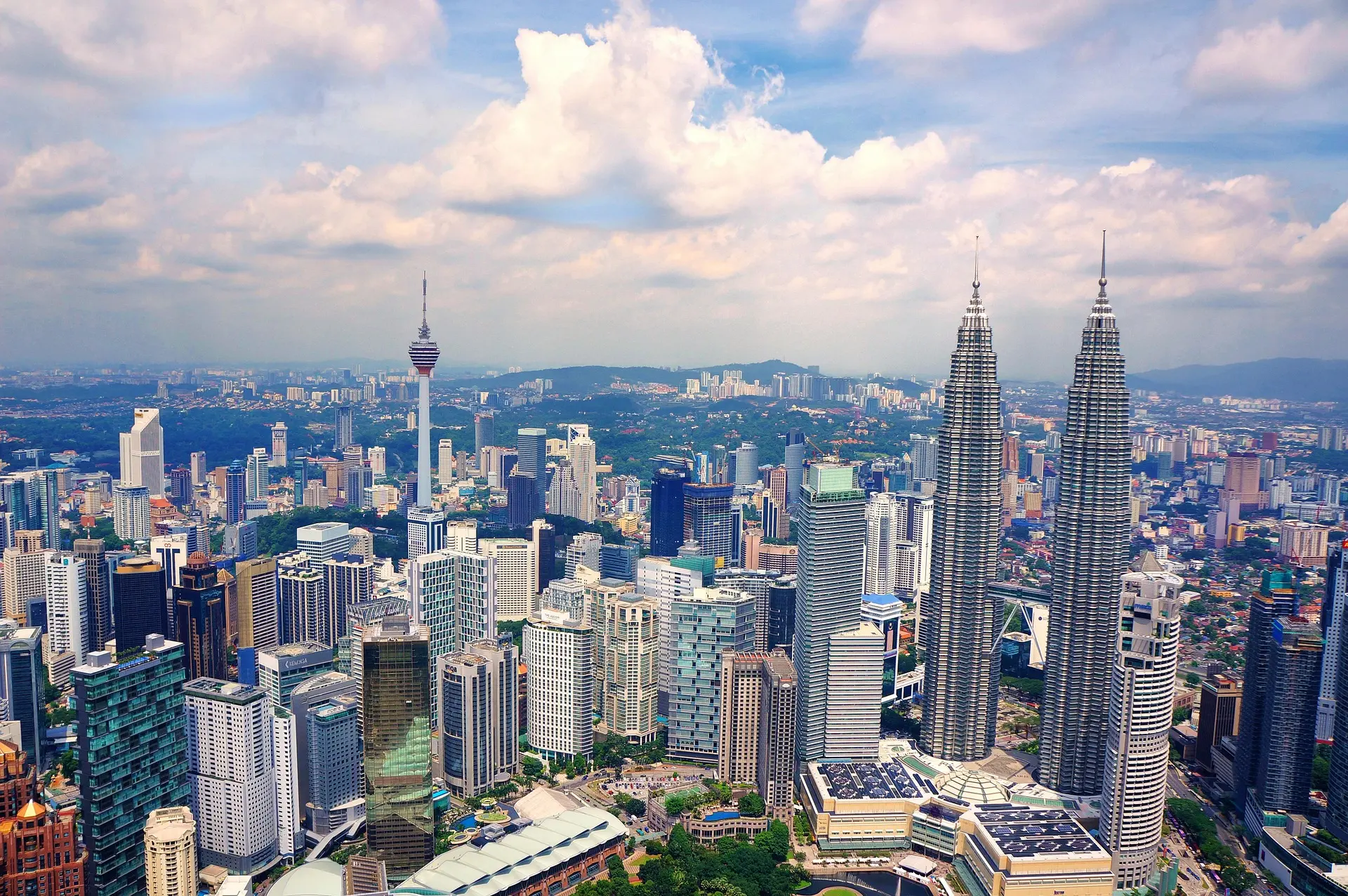 Cityscape of Kuala Lumpur perfect for a one-day trip